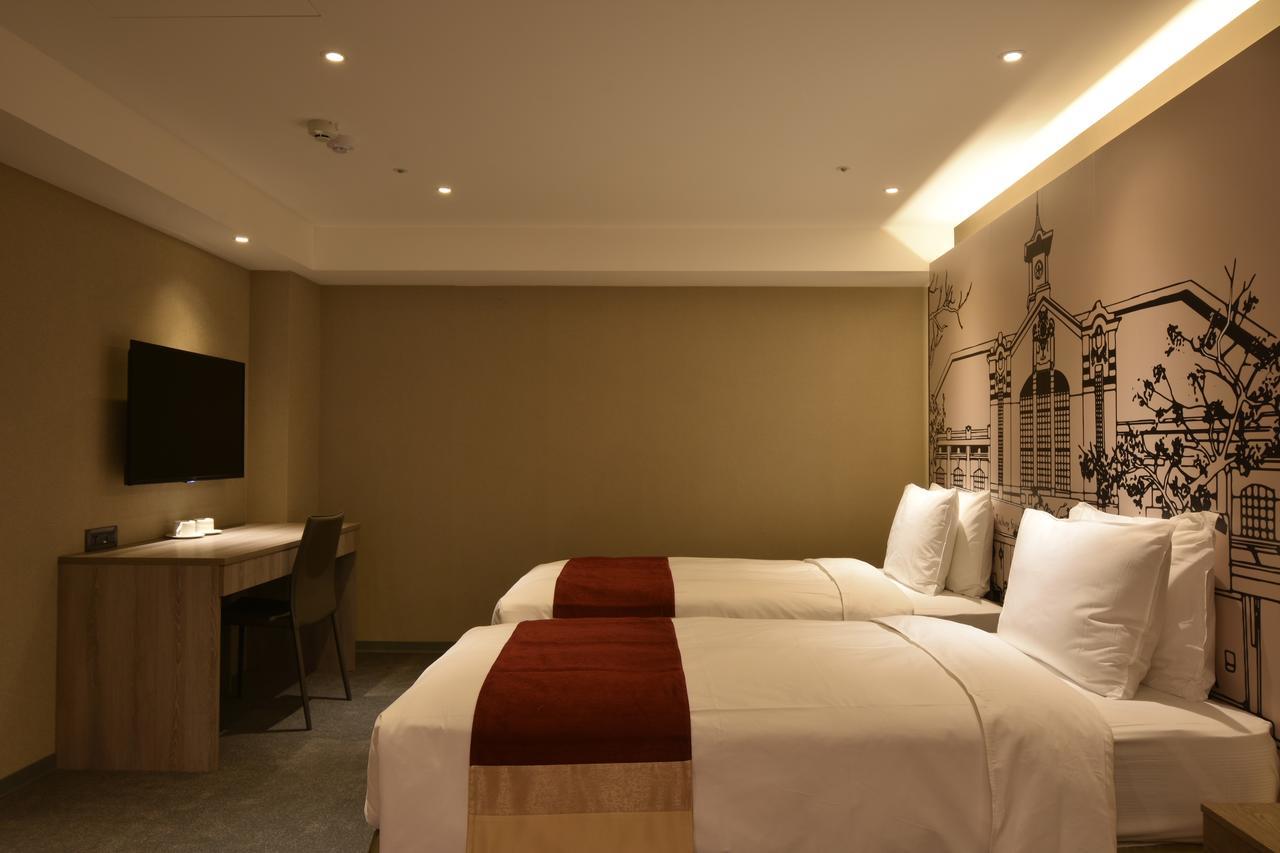 Green World Zhongxiao Тайбэй Номер фото