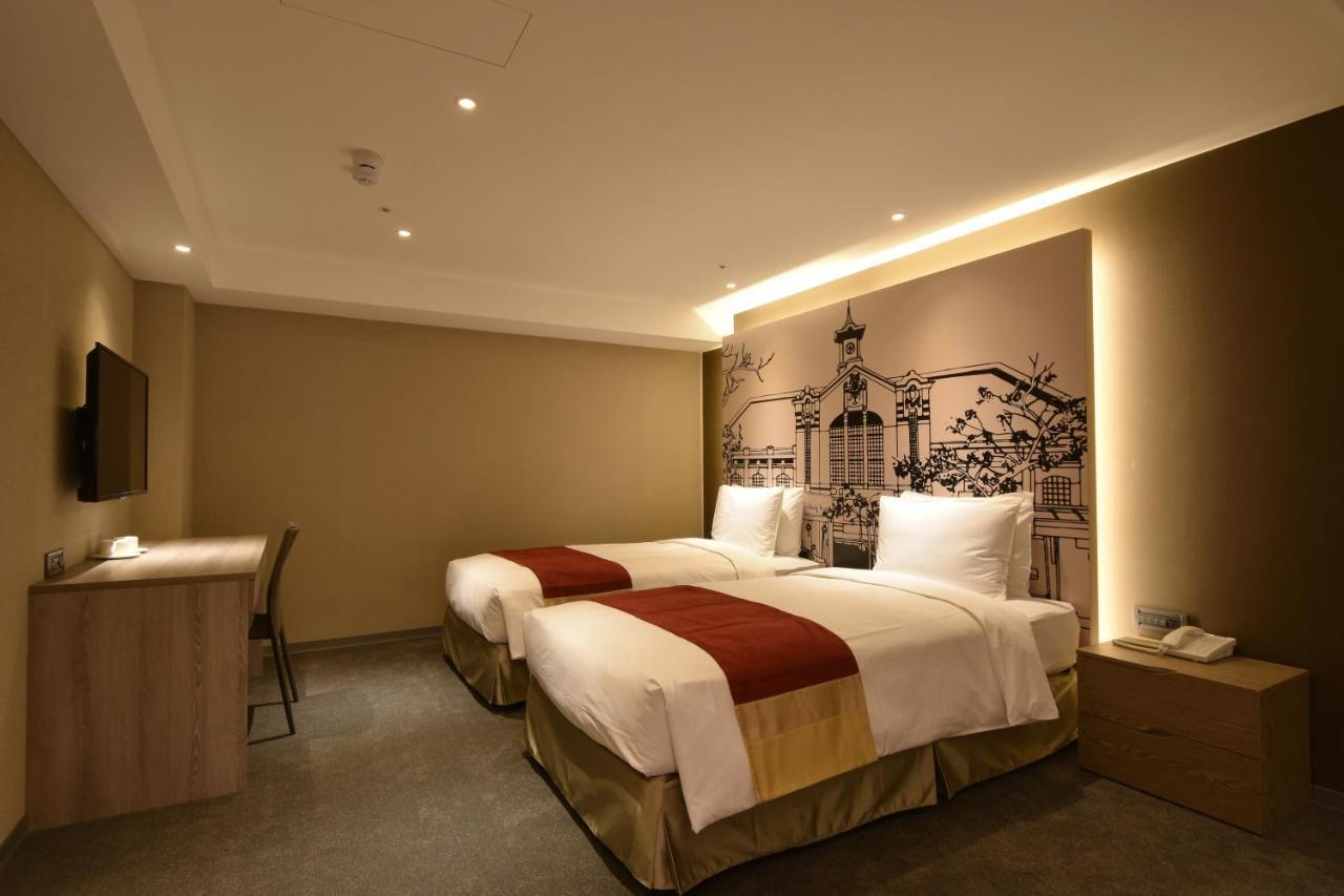 Green World Zhongxiao Тайбэй Экстерьер фото